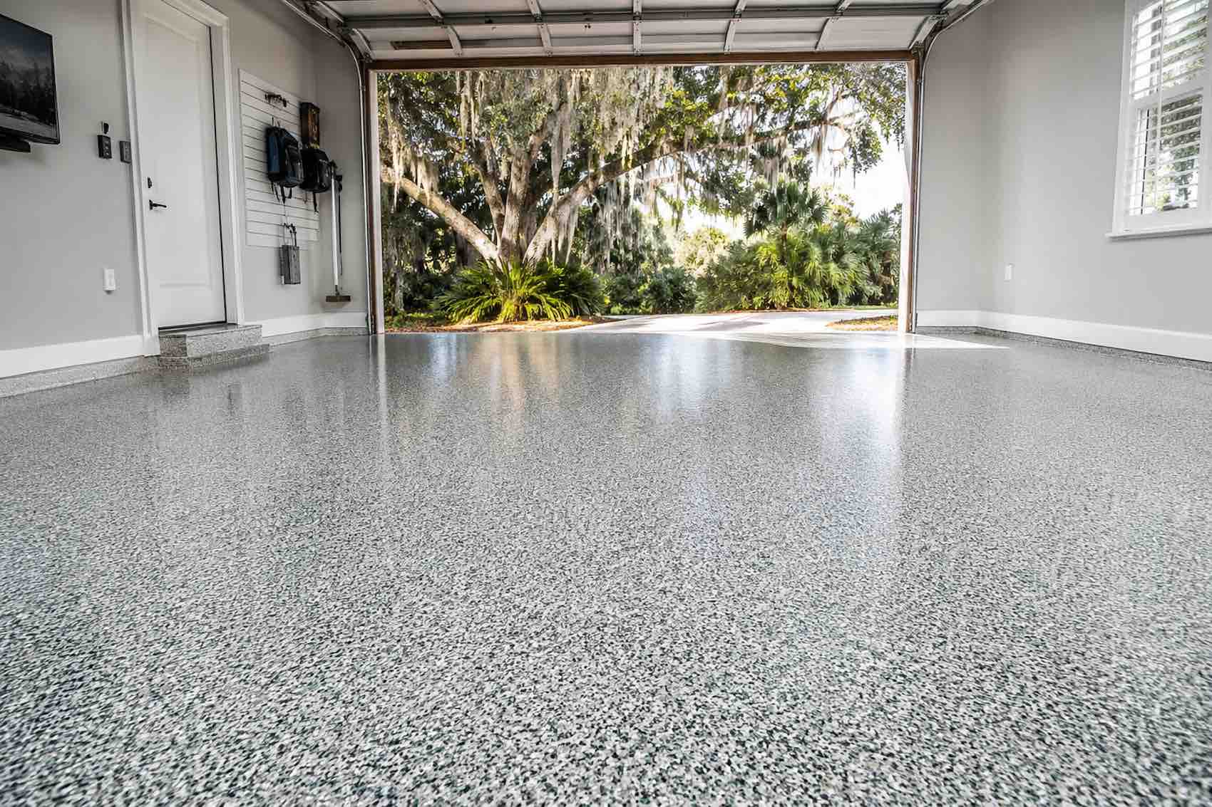 Polyaspartic flake garage floor in Bluffton SC by Custom Garage Coatings